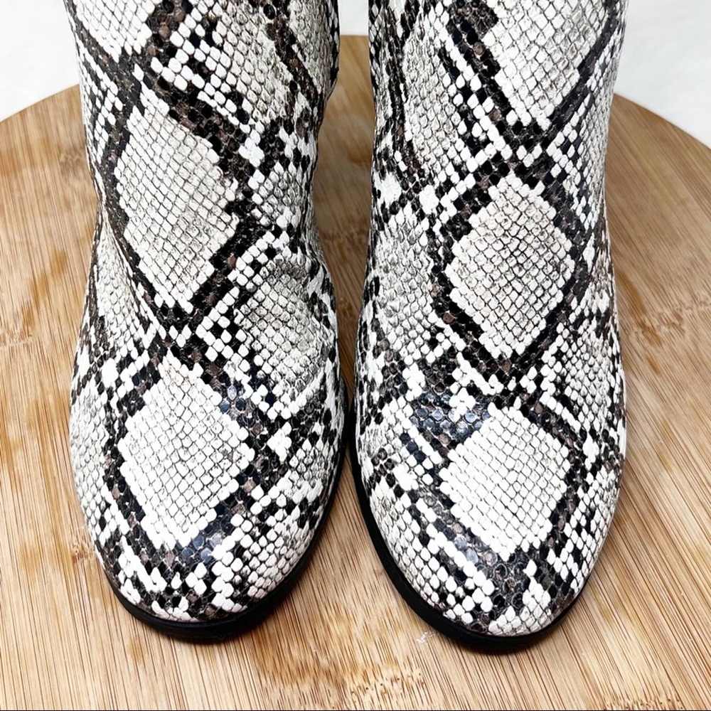 Kenneth Cole Justin Snake Skin Knee High Boots white and black size 6 - Picture 4 of 10